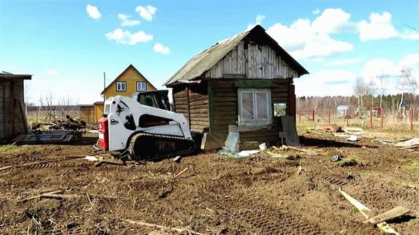 Самостоятельный снос или привлечение специалистов