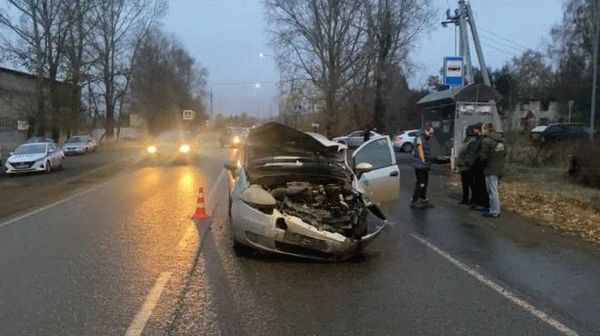 Водительский стаж и возраст: когда несовершеннолетний может сесть за руль?